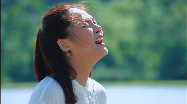 Hương vị tình thân tập 56 phần 2 Thy và Dũng không phải hai chị em ruột, cô đau khổ khi biết mình là nỗi tủi nhục của bà Sa