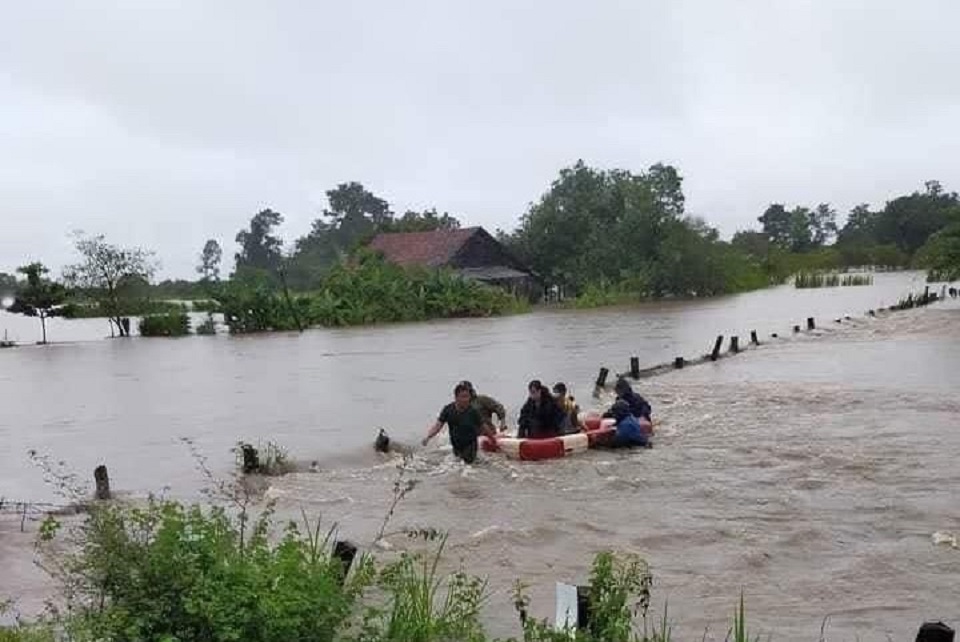 Mưa lớn kéo dài, nhiều xã ở huyện nghèo Đắk Lắk bị ngập nặng
