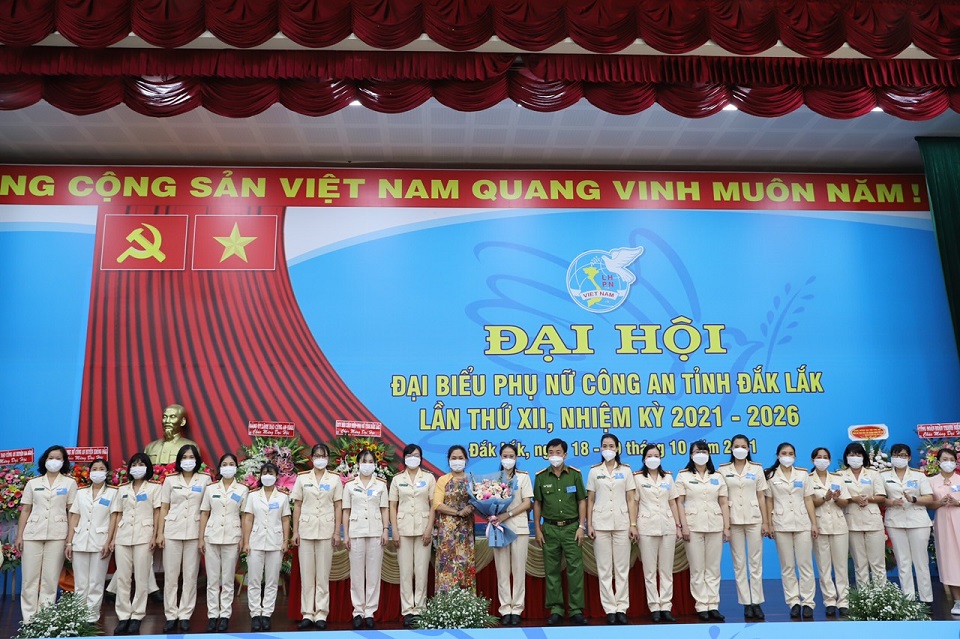 Nữ trung tá công an tái cử Chủ tịch Hội Phụ nữ Công an tỉnh Đắk Lắk