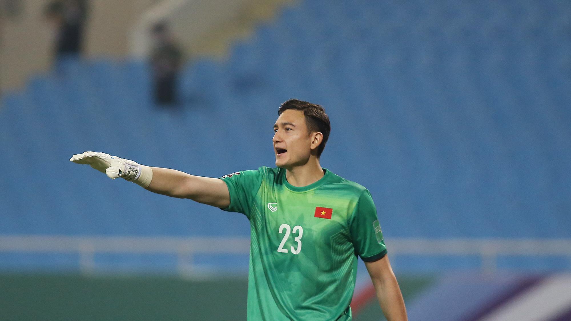 Thủ môn Đặng Văn Lâm về Nga sau ca phẫu thuật ở Nhật Bản