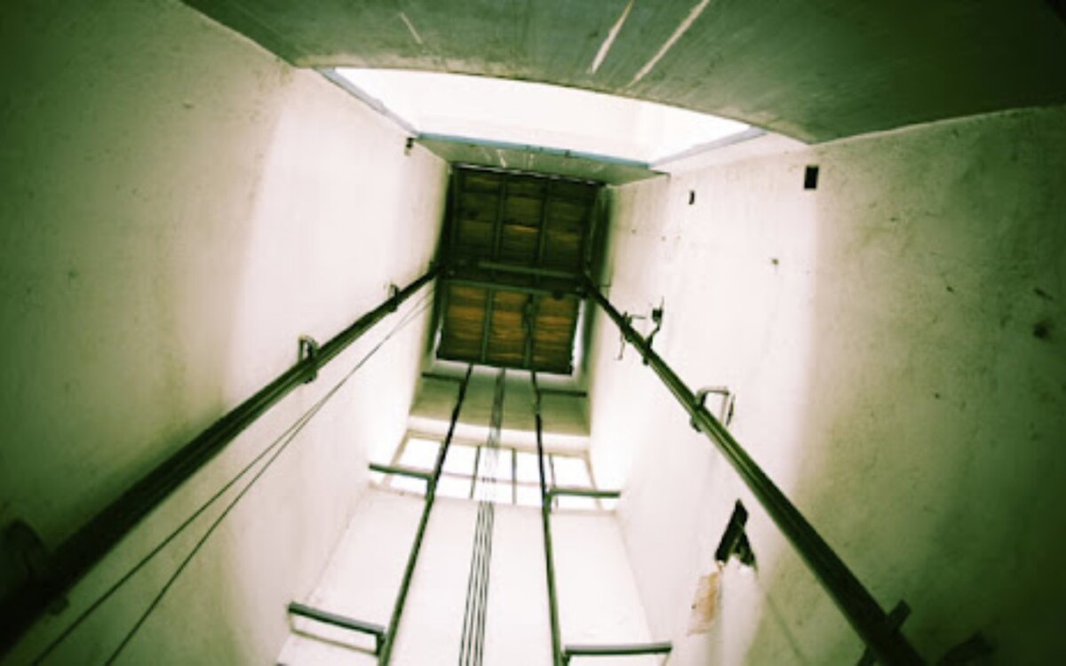 Hà Nội Điều tra việc cô gái tử vong vì bị rơi hầm thang máy từ tầng 7 xuống tầng 1