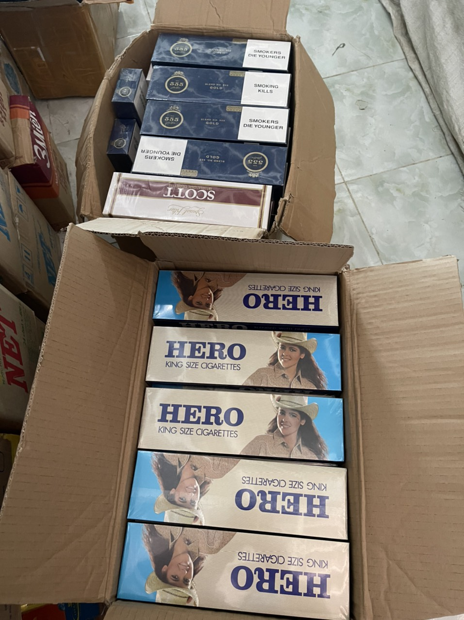 Tiếp tục phát hiện hàng nghìn bao thuốc lá lậu tại Cà Mau và Vĩnh Long