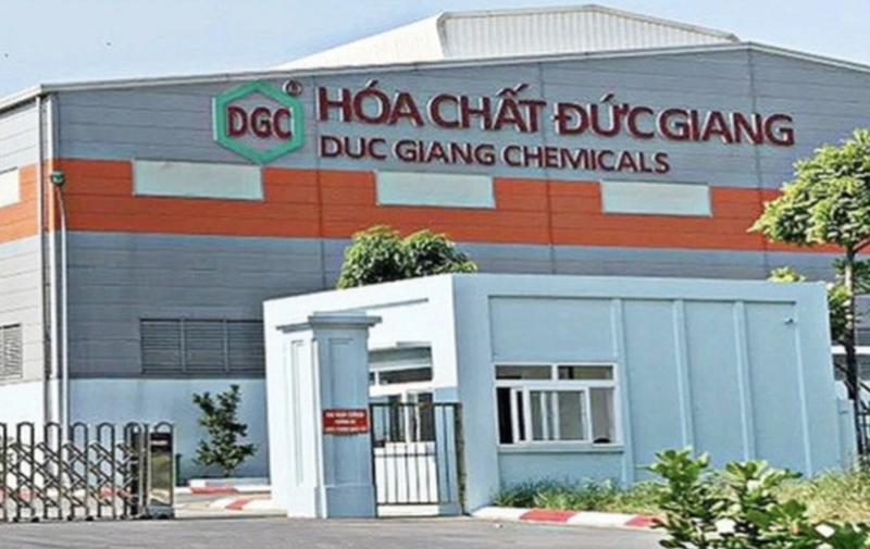 Vinachem thoái sạch vốn tại Hóa Chất Đức Giang (DGC)
