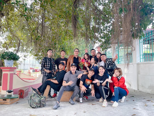 Mặt nạ gương Đoàn phim đóng máy sau hơn 4 tháng gấp rút sản xuất, dự kiến phim có 26 tập