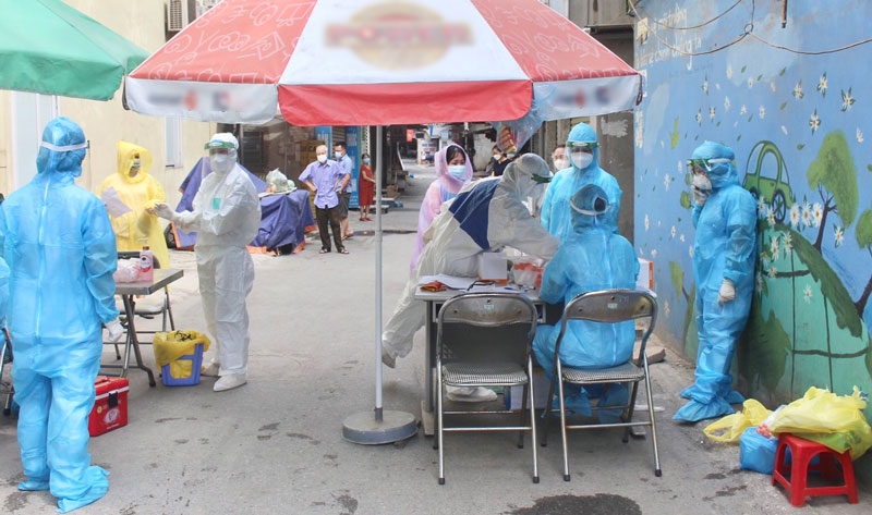 Hà Nội ghi nhận 57 ca mắc Covid-19 mới, trong đó có 18 ca trong cộng đồng