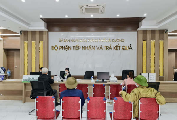 Phong toả bộ phận một cửa UBND TP Hải Dương do có nữ nhân viên dương tính với SARS-CoV-2