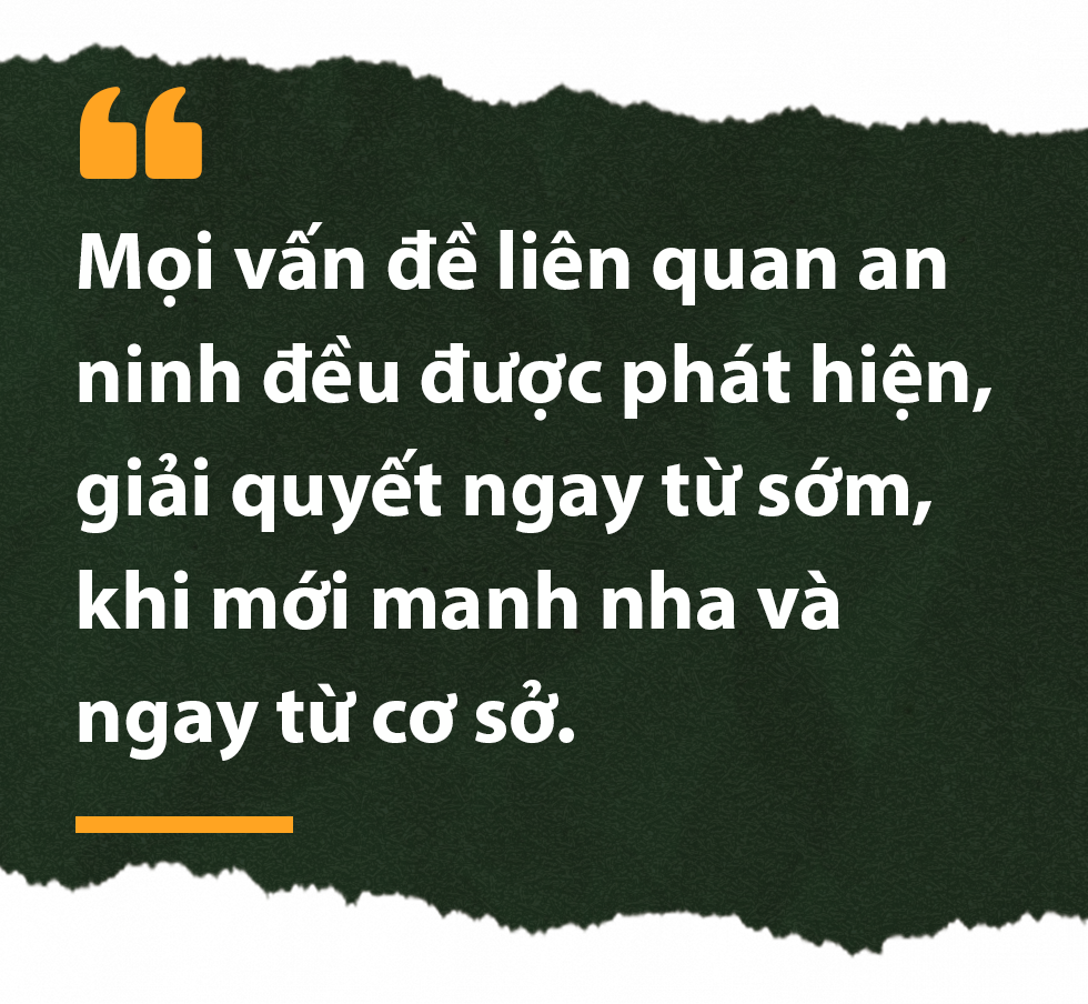 Công an xã chính quy góp phần tạo nên kỳ tích trong chiến dịch làm CCCD - 12