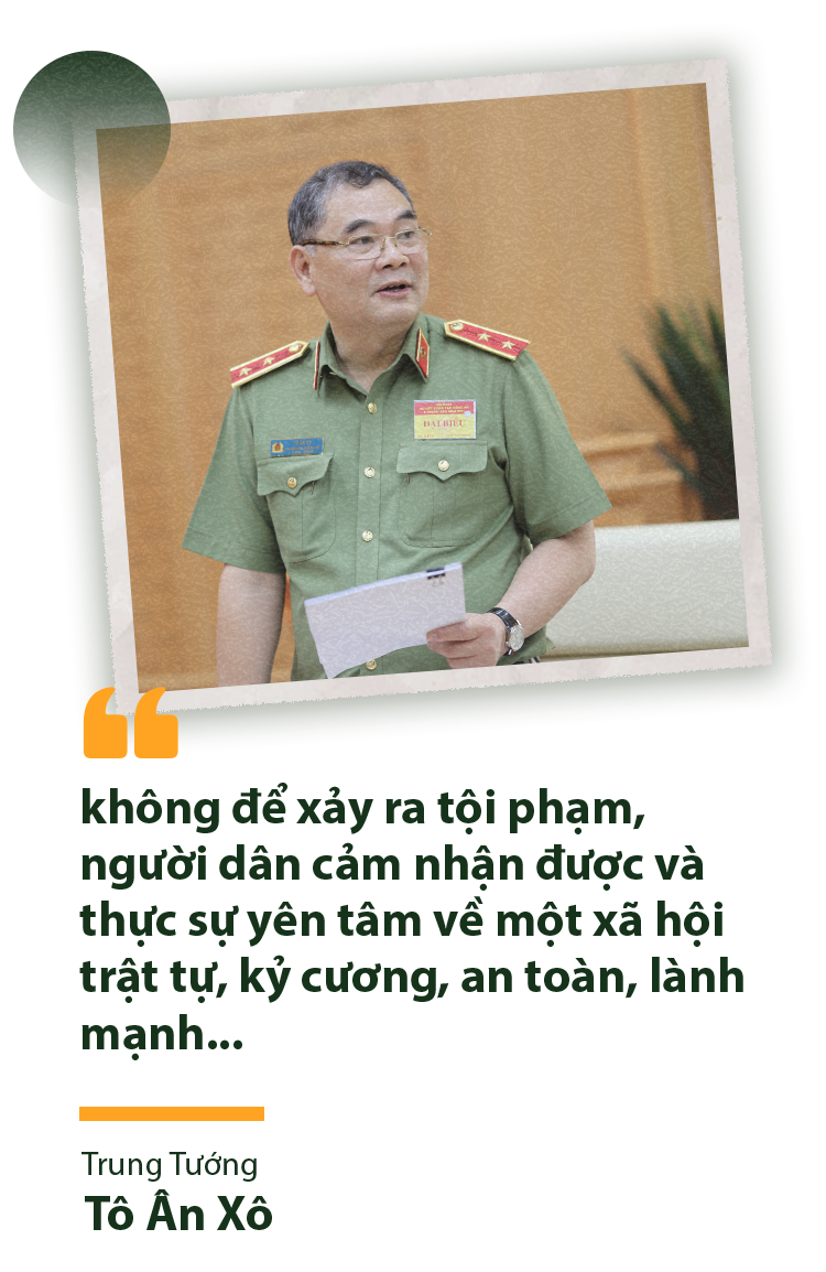 Công an xã chính quy góp phần tạo nên kỳ tích trong chiến dịch làm CCCD - 4