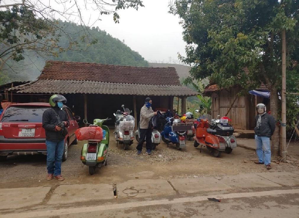 Từ ngày 1211, người từ vùng nguy cơ rất cao vào tỉnh Sơn La phải tự theo dõi sức khỏe ở nhà ít nhất 7 ngày