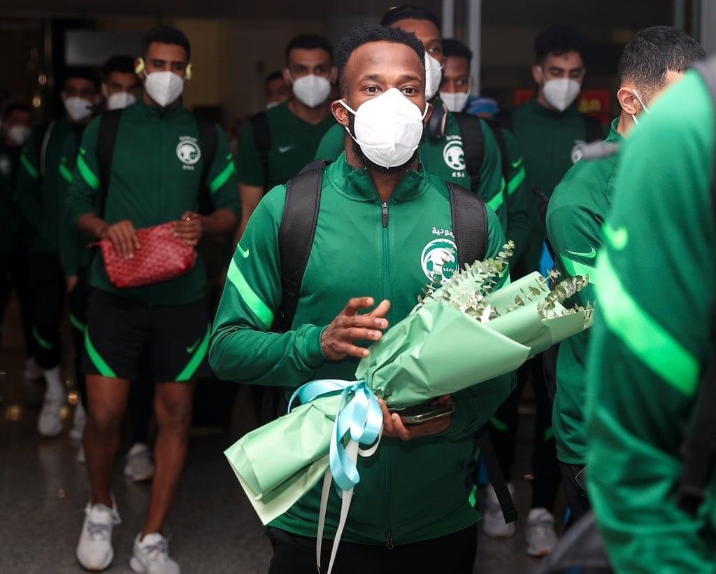 Đêm muộn 1211, đội tuyển Saudi Arabia có mặt tại Hà Nội chờ đấu tuyển Việt Nam