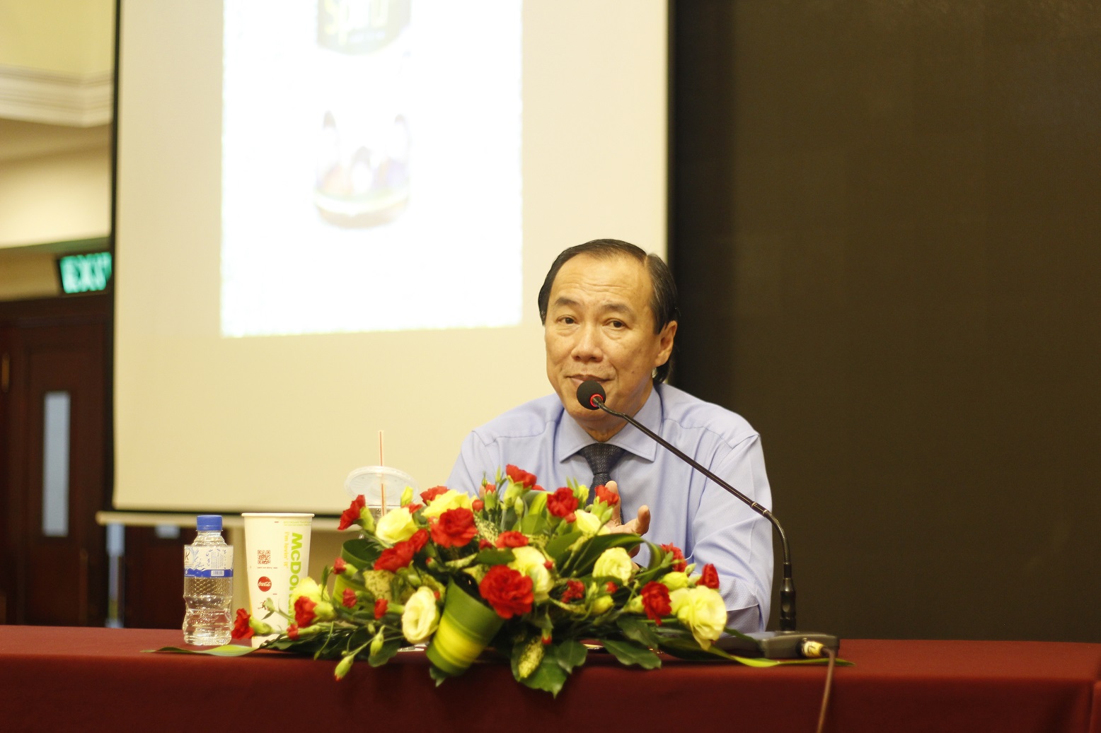 Bác sĩ Lương Lễ Hoàng qua đời vì COVID-19