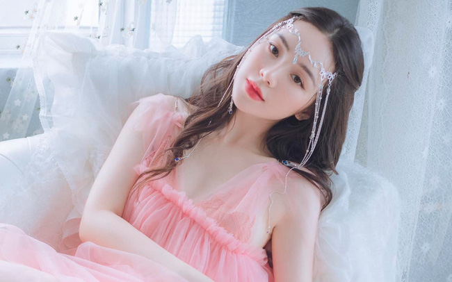 Nữ diễn viên Quỳnh Kool khoe vẻ đẹp trong trẻo trong bộ ảnh mới