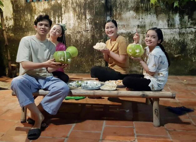 Hé lộ ảnh hậu trường đáng yêu của dàn diễn viên nhí trong Thương ngày nắng về