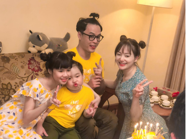 Hồng Đăng hồi hộp chờ cảnh quay của mình trong Thương ngày nắng về lên sóng