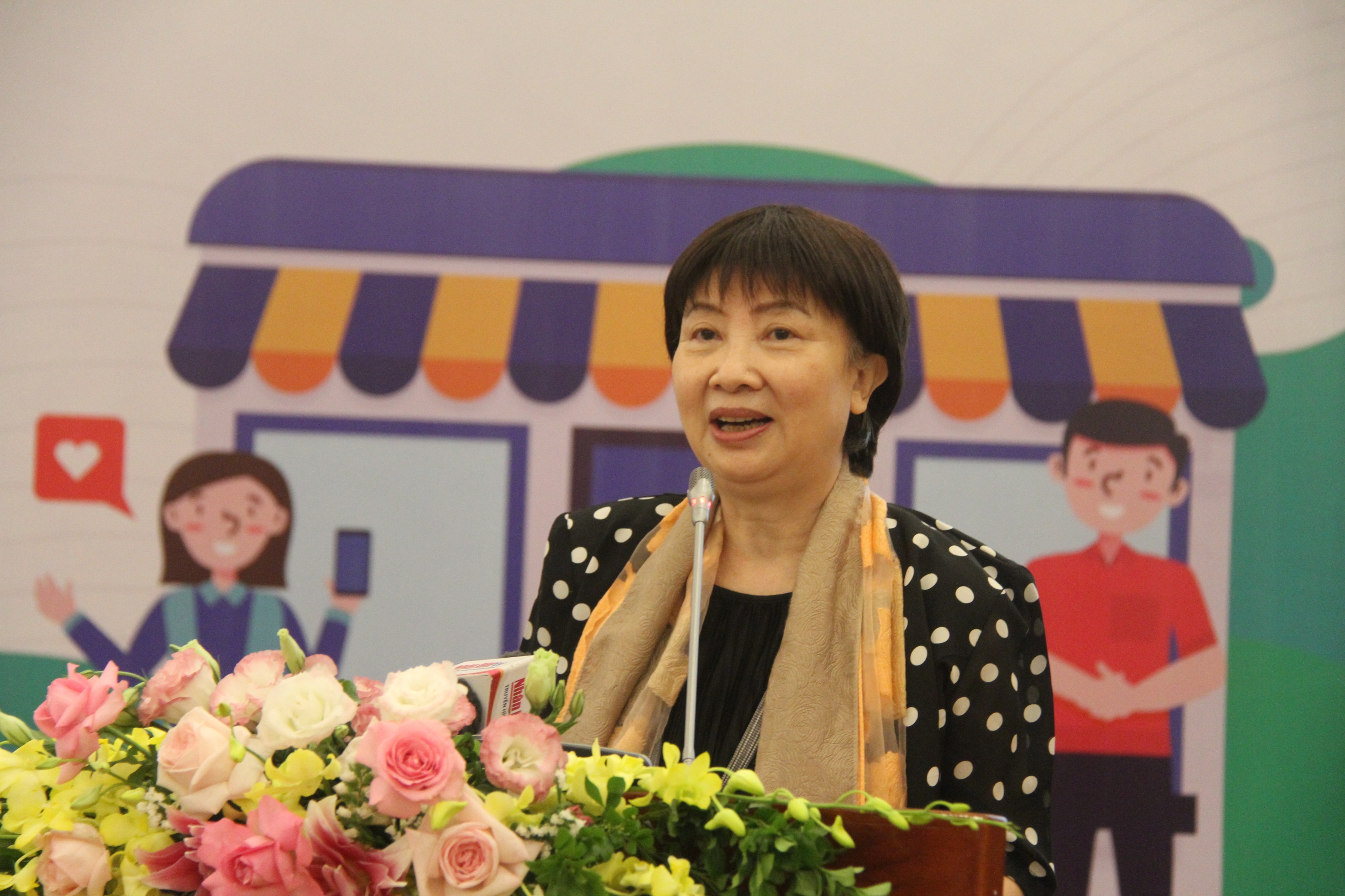 TS. Đinh Thị Mỹ Loan Các nhà bán lẻ đã sẵn sàng cho mùa mua sắm cuối năm trong trạng thái bình thường mới