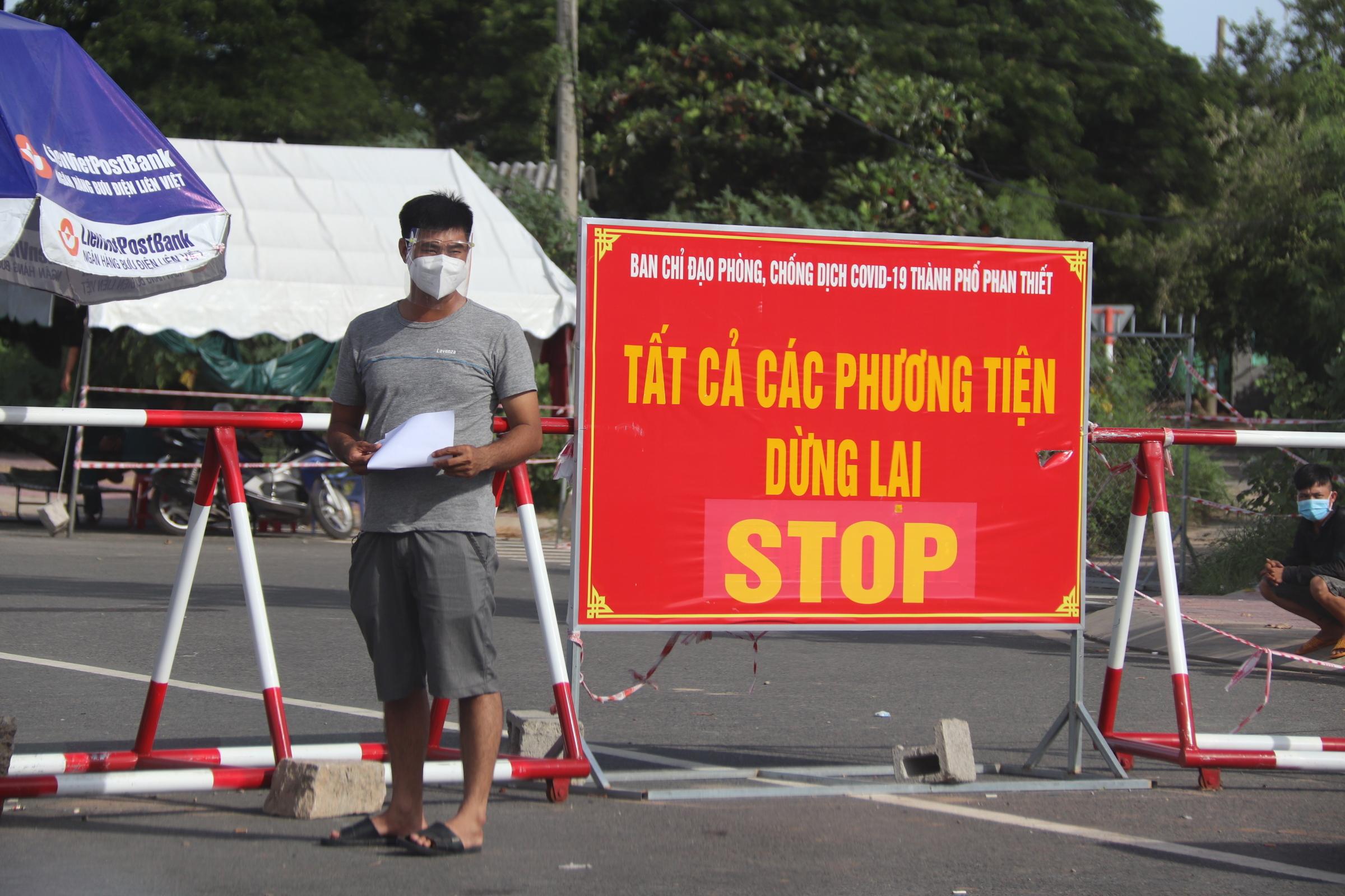 Người dân vùng đỏ Bình Thuận không được đi ra đường từ 19 tối