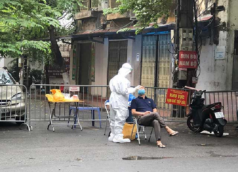 Hà Nội Phong toả một công ty do có 87 ca test nhanh dương tính virus SARS-CoV-2