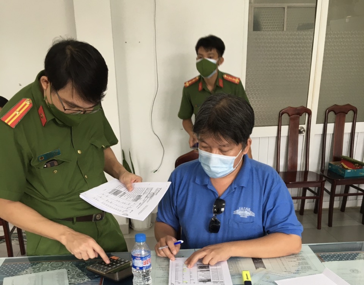 Bắt Giám đốc công ty bảo hiểm tham ô hơn 1,3 tỷ đồng