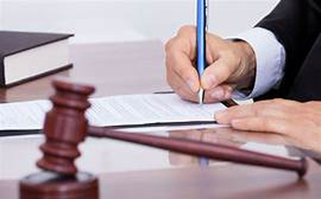 Cổ đông lớn DIH bị xử phạt vì giao dịch chui cổ phiếu