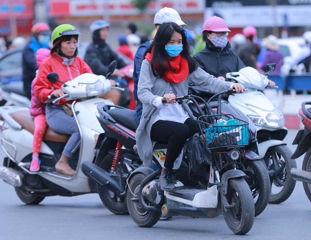 Dự báo thời tiết ngày 2411 Miền Bắc tiếp tục rét, miền Trung chưa ngớt mưa