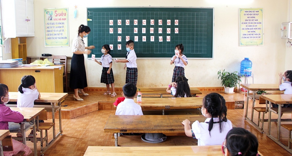 Đắk Nông tạm dừng truy thu hơn 5,5 tỉ đồng đã chi cho giáo viên