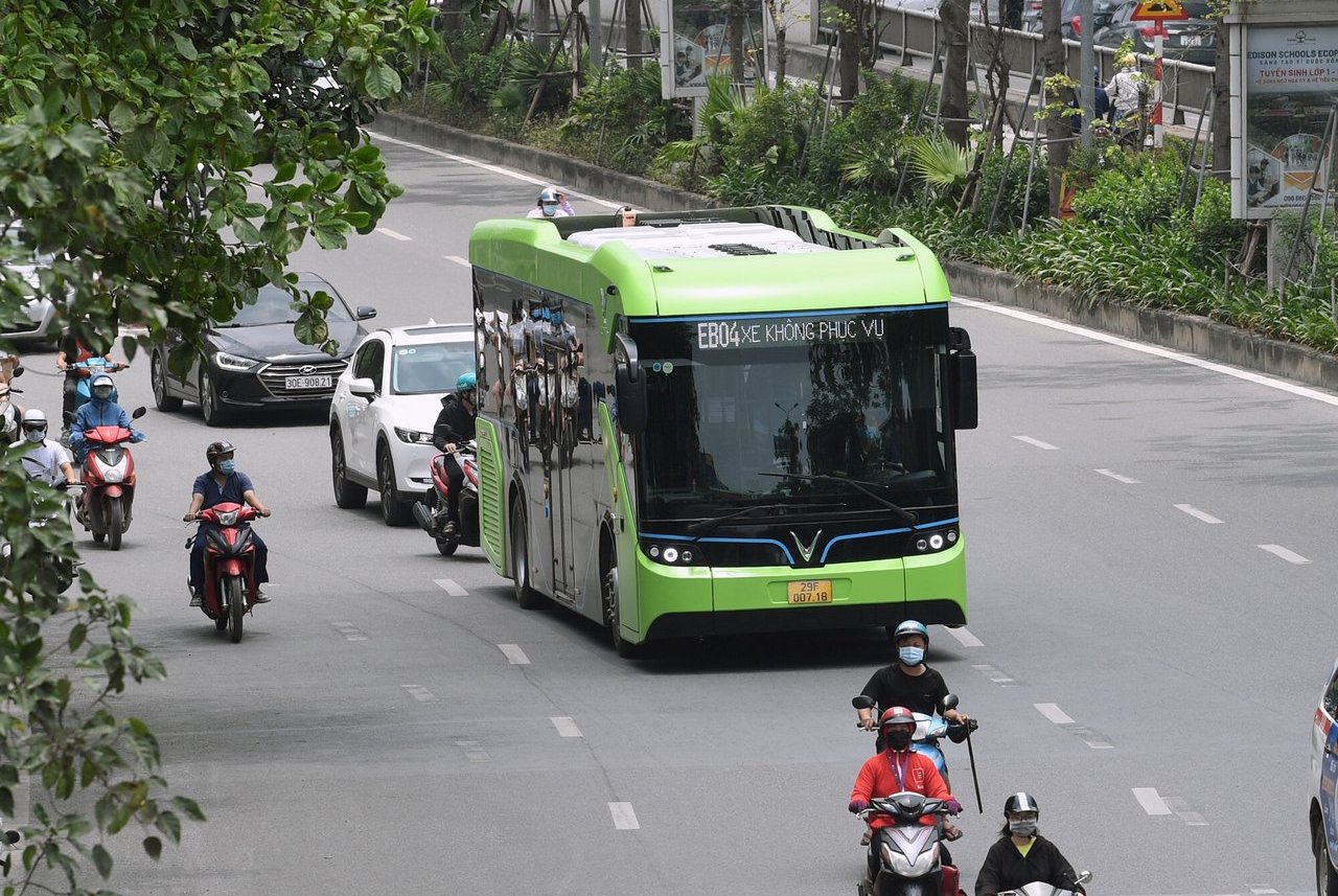 Tuyến xe buýt điện dự kiến bắt đầu lăn bánh từ ngày 212