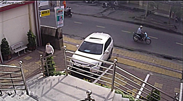 Nhiều vi phạm của Giám đốc Agribank Chi nhánh Ninh Thuận - Bài 1 Sử dụng xe công như xe riêng, không ở nhà công vụ mà ở resort