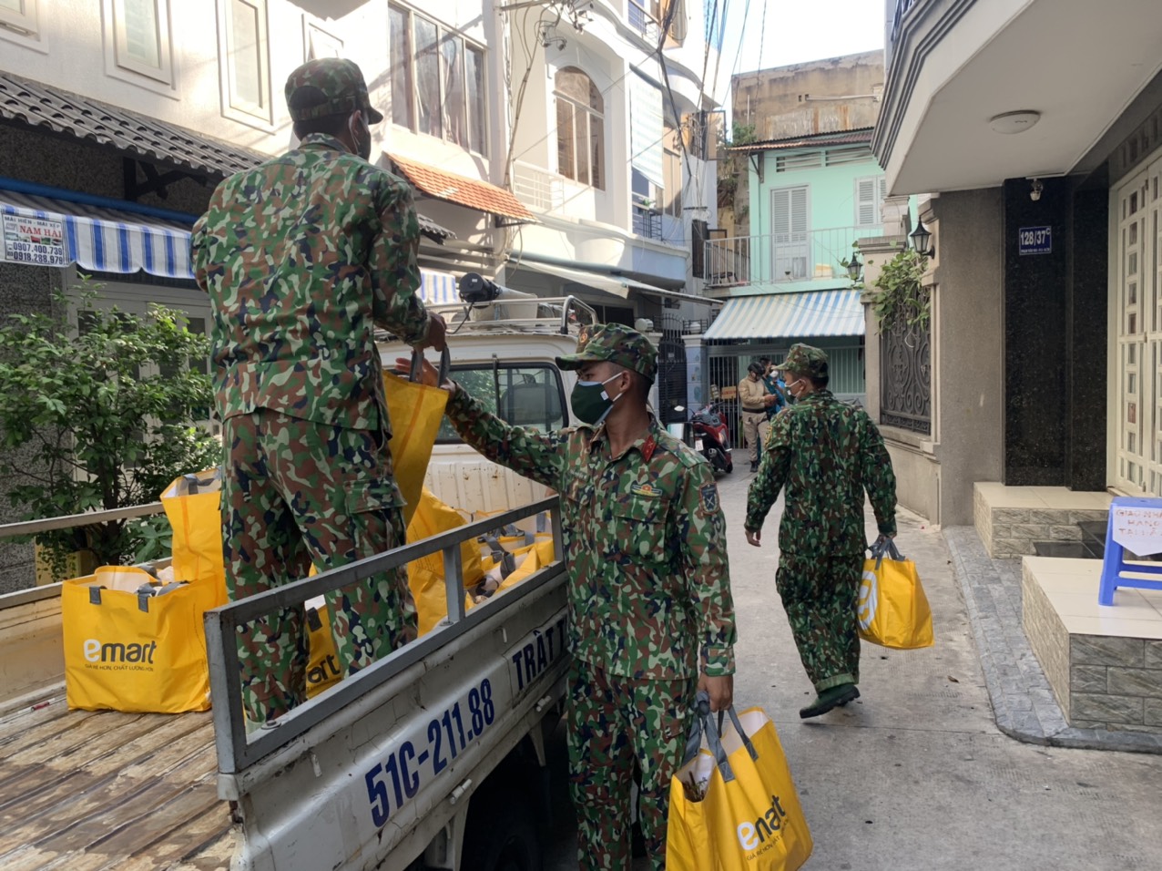 Đề xuất duy trì 85 trạm y tế lưu động của quân y tại TP. HCM do số F0 tăng cao