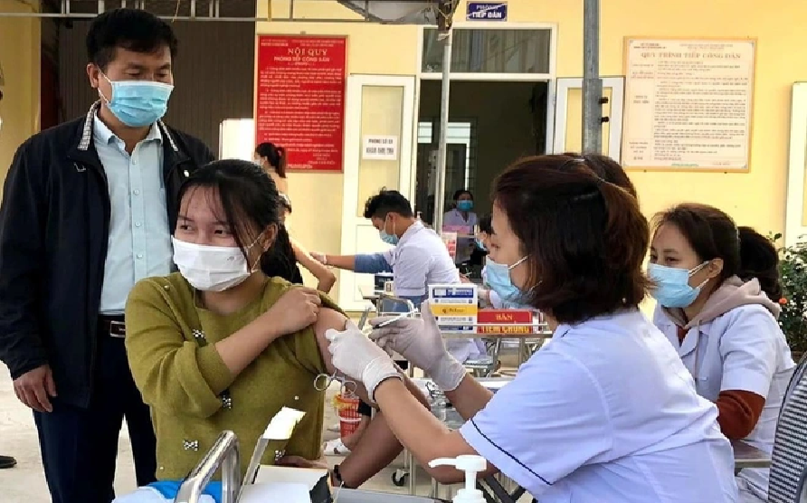 Thêm 22 học sinh ở Thanh Hóa nhập viện sau tiêm vaccine