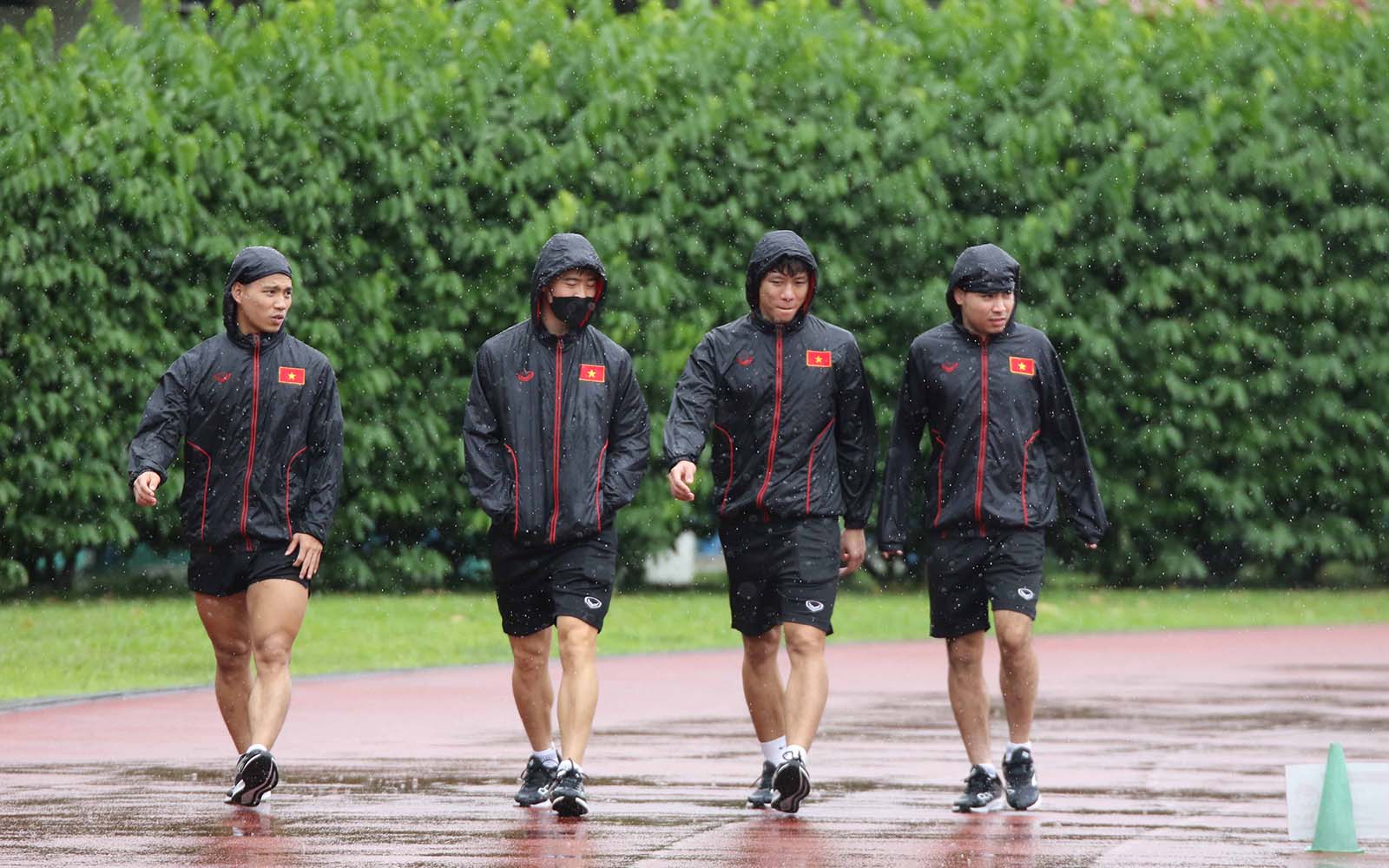 Đội tuyển Việt Nam có buổi tập đầu tiên trên đất Singapore