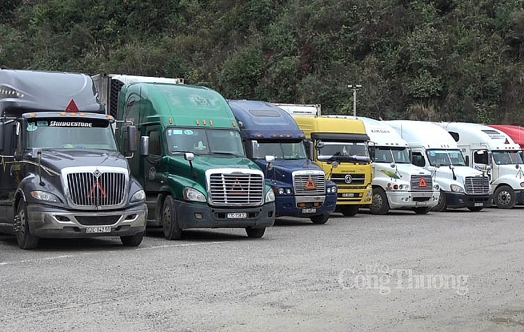 Cửa khẩu ùn ứ hàng nghìn xe hàng, Lạng Sơn gửi đề nghị khẩn