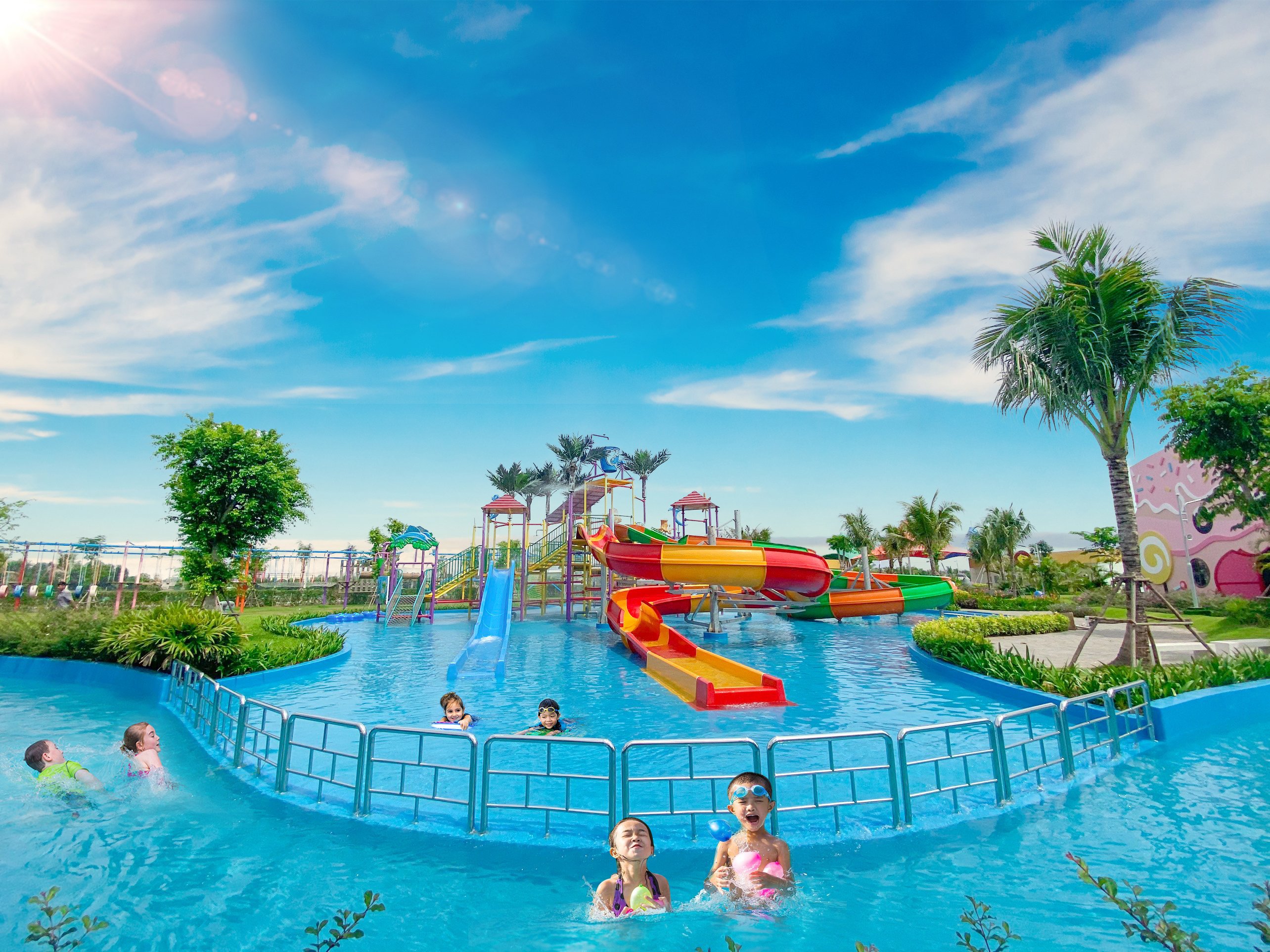 West Lakes Golf  Villas – Chinh phục khách hàng từ tổ hợp tiện ích “biệt lập” an toàn 