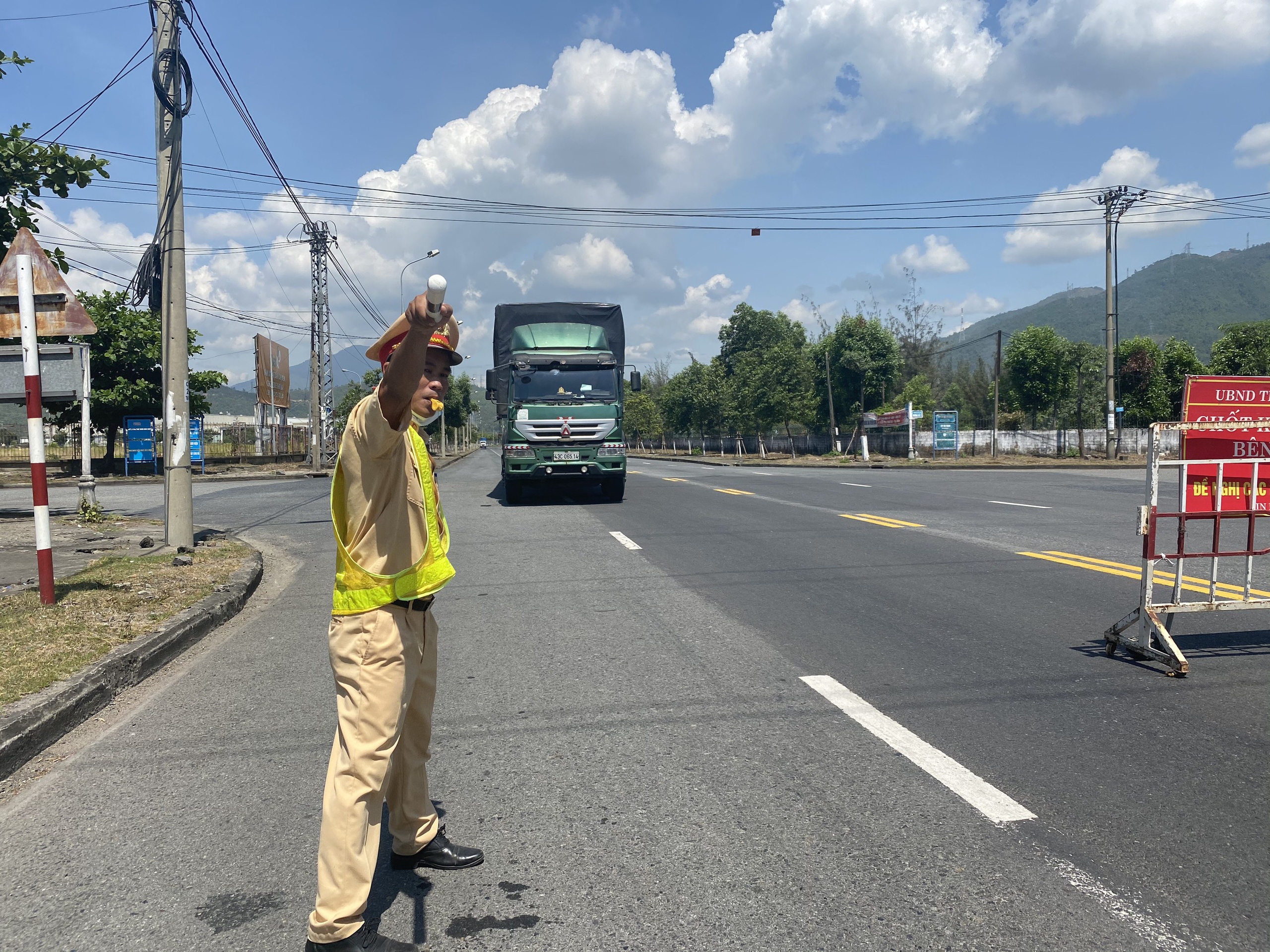 Đà Nẵng, Hải Phòng dừng các chốt kiểm dịch ra vào thành phố