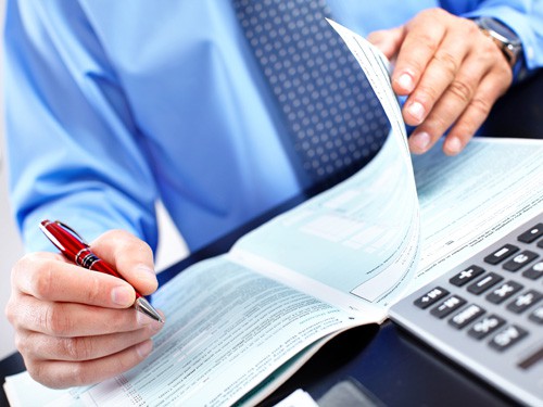 Công ty cổ phần Hoàng Hạc phải thu hồi số cổ phiếu phát hành mà chưa báo cáo