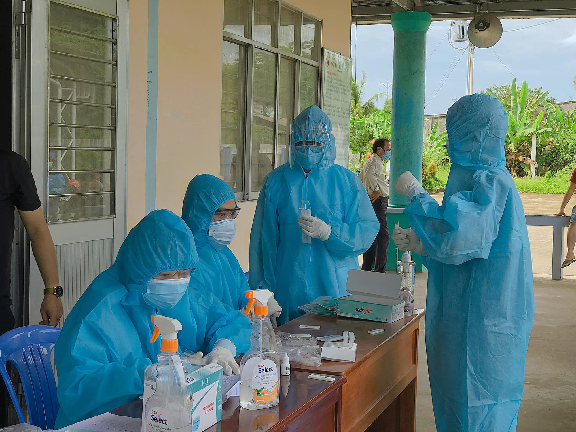 Bộ Y tế điều động 2 bệnh viện hỗ trợ Bà Rịa - Vũng Tàu chống dịch