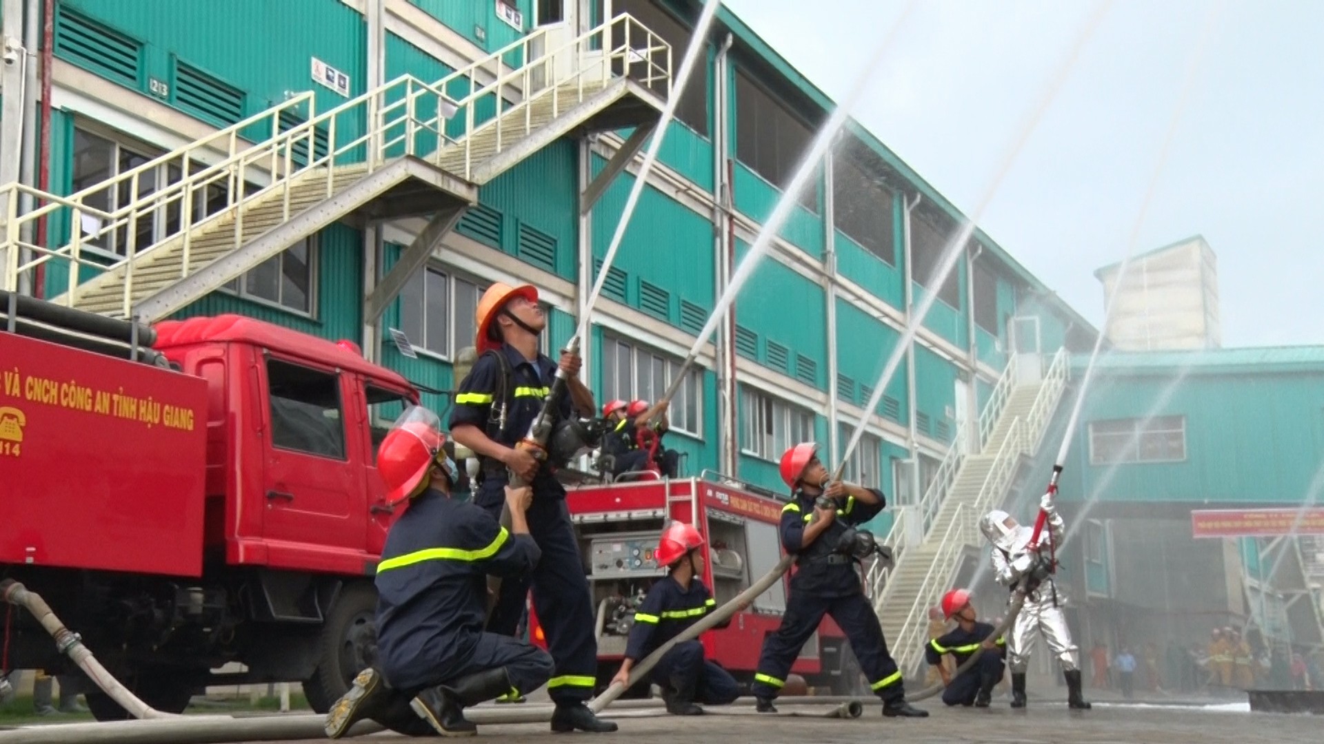 Hà Nội Xảy ra 05 sự cố cháy, 04 vụ tai nạn giao thông nghiêm trọng