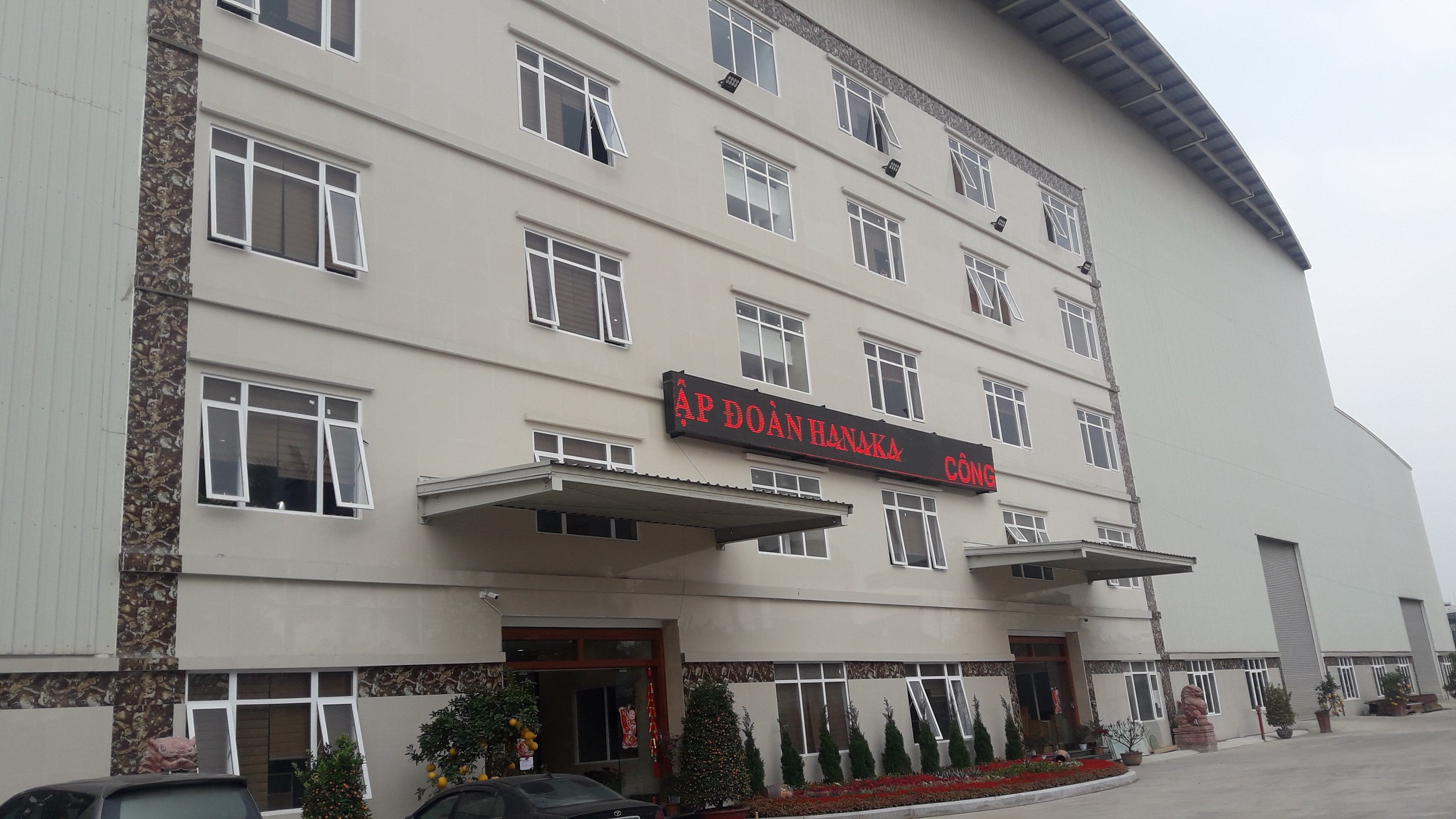 Chủ đầu tư sân quần vợt hiện đại bậc nhất Việt Nam là ai