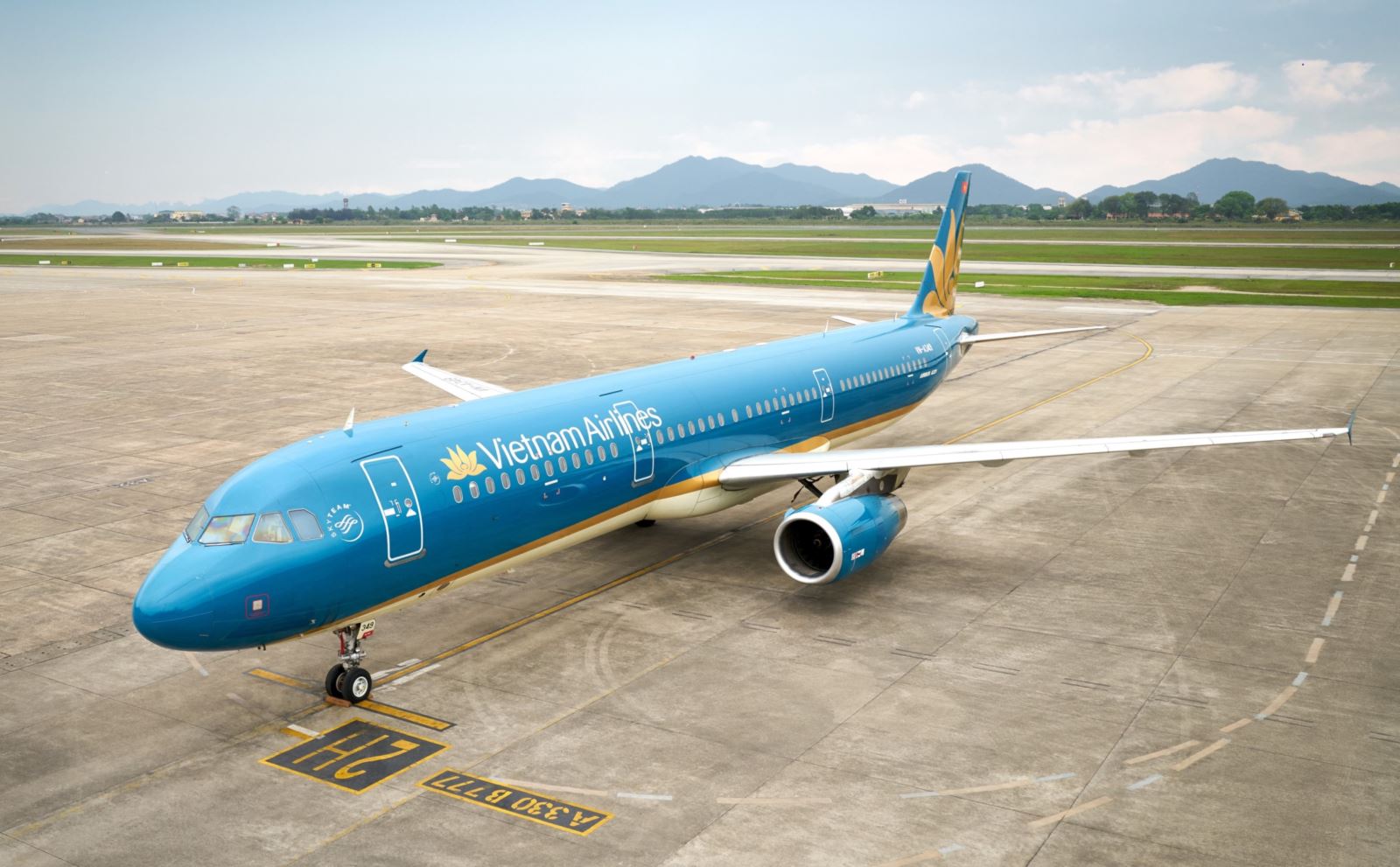 Vietnam Airlines dự kiến lỗ hơn 12.900 tỷ trong năm 2021, phát hành trái phiếu huy động vốn