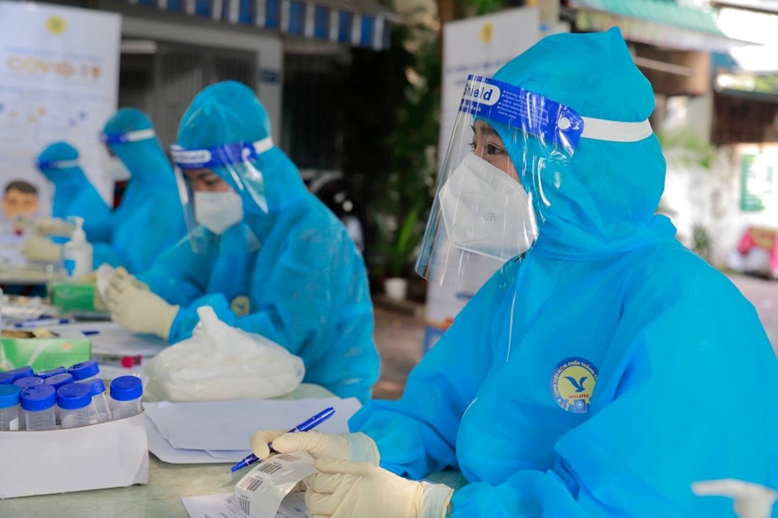 Ngày 1612, thêm 15.270 ca mắc Covid-19 mới tại tại 60 tỉnh, thành phố