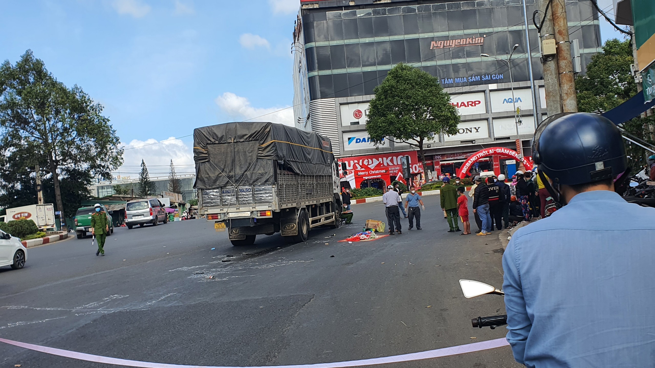 Đắk Lắk Bé trai 7 tuổi bị xe tải cán tử vong thương tâm