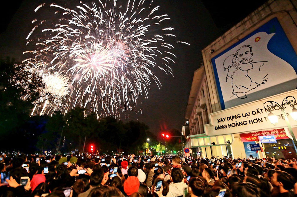 Bộ Y tế đề nghị dừng các hoạt động đông người không cần thiết dịp Tết