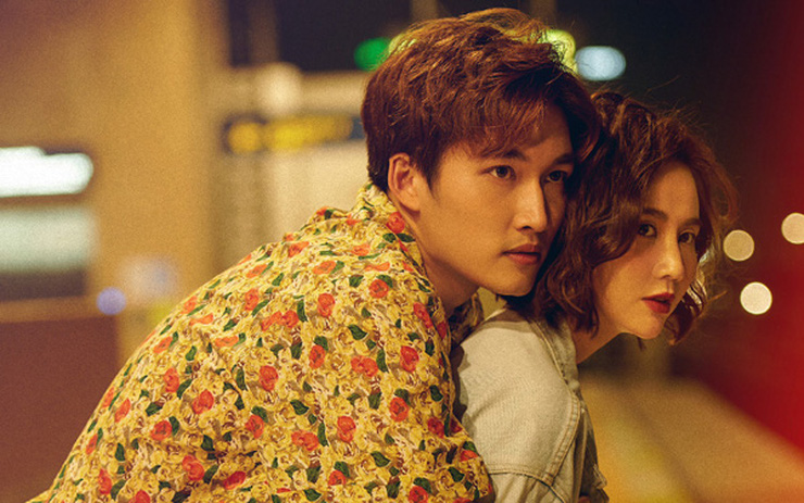 Huyền Lizzie và Đình Tú tung bộ ảnh mới lãng mạn như phim ngôn tình