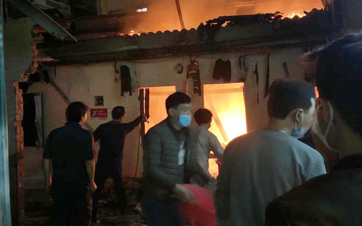 Hà Nội Nổ bình gas nơi có hai vợ chồng thuê trọ