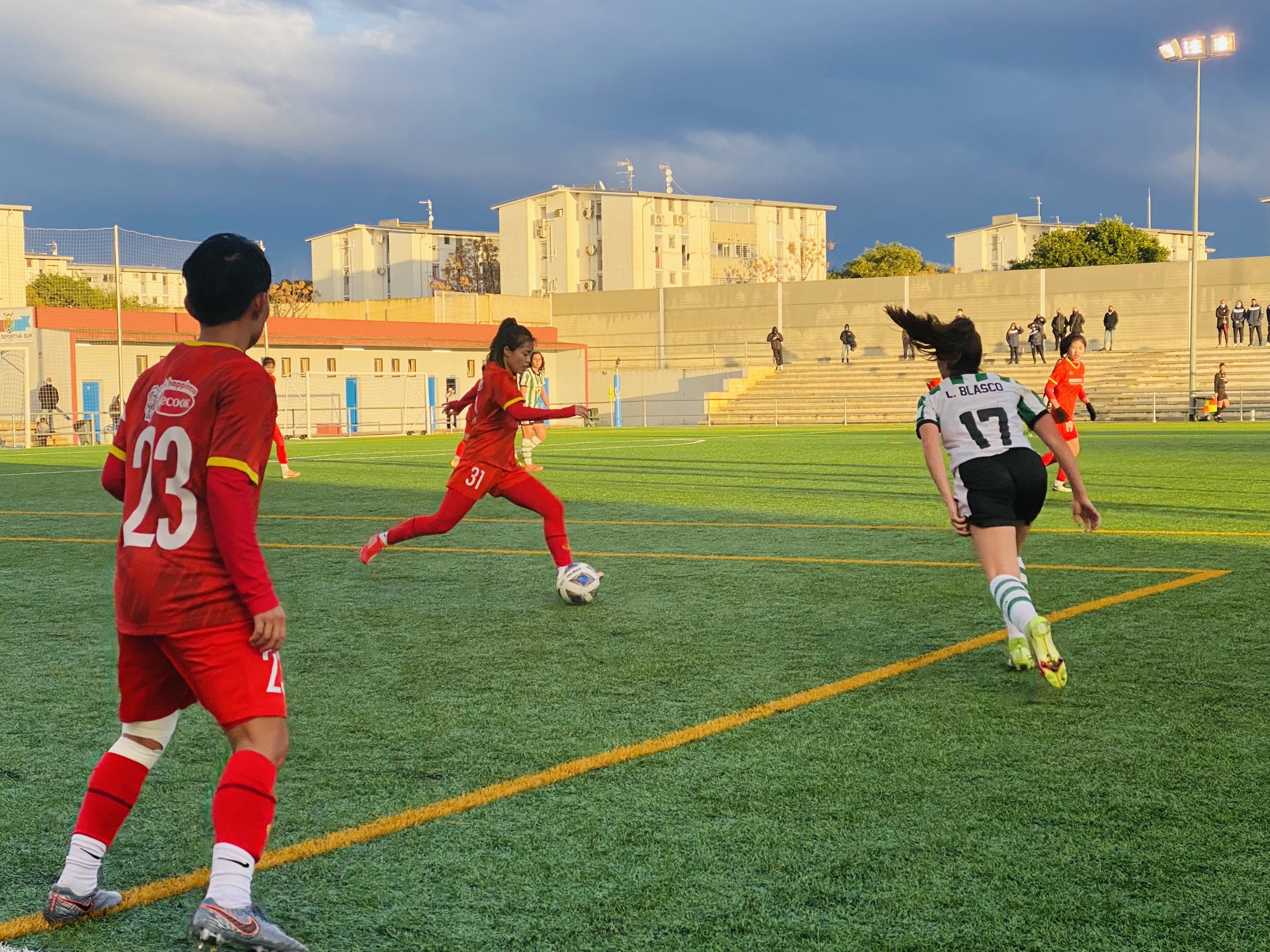 Tuyển nữ Việt Nam có trận thắng thứ hai trong chuyến tập huấn ở Tây Ban Nha