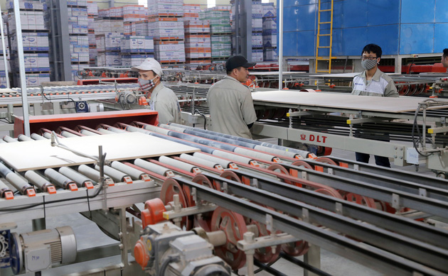 Công ty cổ phần CMC (CVT) bị UBCKNN phạt do không công bố nhiều tài liệu