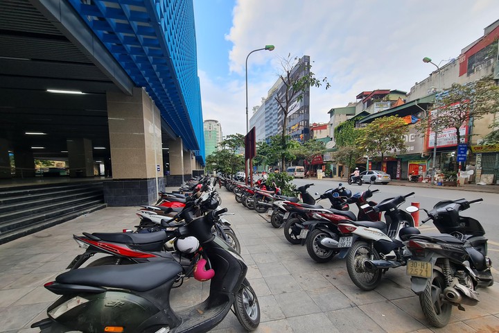 Giá vé trông giữ xe phục vụ tuyến đường sắt Cát Linh - Hà Đông bao nhiêu