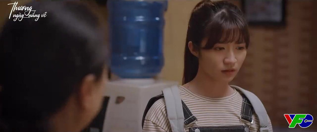 Thương ngày nắng về - Tập 25 Thông tin Vân Vân có bầu được lan truyền khắp trường