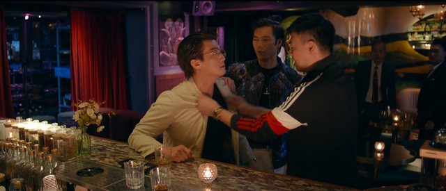 Anh có phải đàn ông không - Tập 1 Duy Anh và Nhật Minh xảy ra xô xát tại quán bar