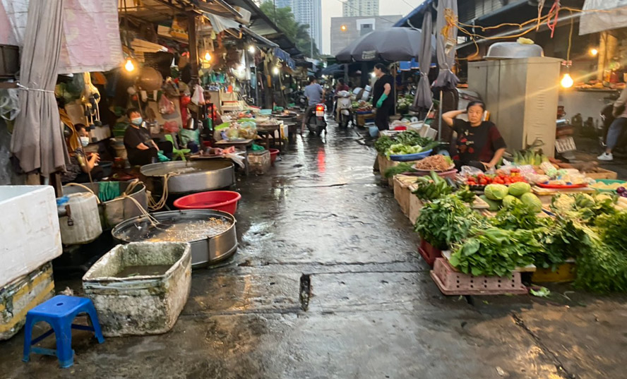 Hà Nội siết quản lý cơ sở sản xuất, kinh doanh thực phẩm tại các chợ
