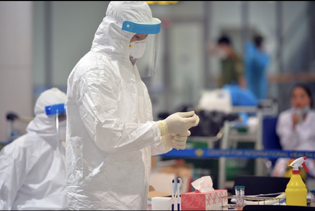 Sáng 151, hơn 800 bệnh nhân nặng đang thở máy và ECMO 